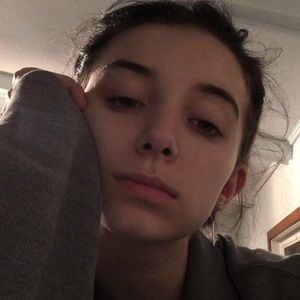 Meet your Posher, Ava